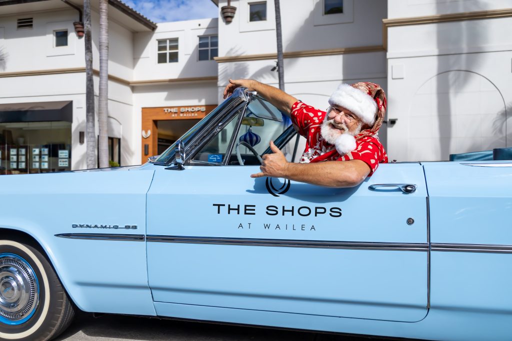 Credit The Shops At Wailea Santa Arrival 1 1024x683